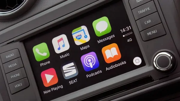 «هل تمتلك سيارة تويوتا؟ اكتشف كيف يمكن لهاتفك الآيفون أن يصبح مفتاحك السري»