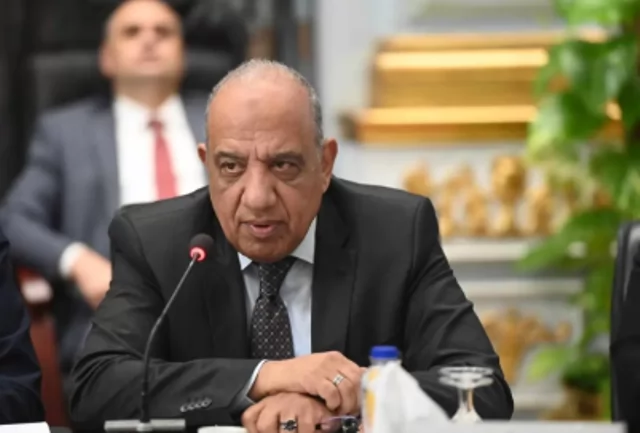 «تحركات استراتيجية لتعزيز قيمة الخامات الأرضية وتعظيم الفوائد الاقتصادية»