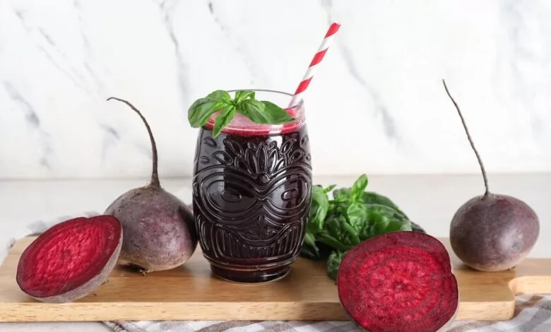 «اكتشف الشمندر: سر اللياقة البدنية والشباب الدائم»