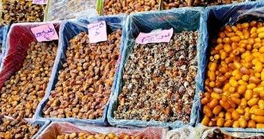 «أسعار البلح السيوى تتصدر أسواق مطروح اليوم الخميس 4-12-2025»