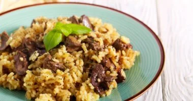 أتقن تحضير طاجن الأرز بالكبدة طبقك الشهي السريع بلمسة احترافية