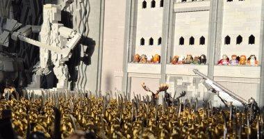 مبدع ليغو يحول 150 ألف قطعة إلى جبل إيريبور الشاهق بالفيديو