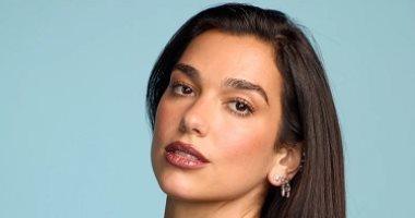 شتاء 2026 صيحات الشعر لون الإسبريسو وقصة الذئب الكيرلي تكتسح المشهد