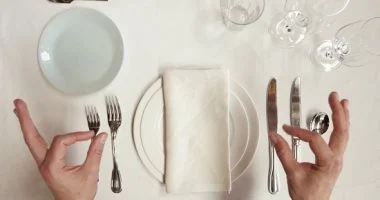 قرار جامعة بنها تدريس الإتيكيت الرابط بين الذوق الرفيع والصحة النفسية