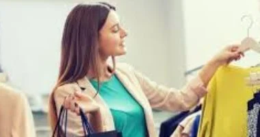 4 خطوات عملية لتوفير ميزانيتك بوقف شراء الملابس الجديدة قبل العام الجديد