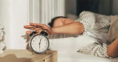 توهان الاستيقاظ الأسباب الحقيقية والحل النهائي لتلك اللحظات المحيرة