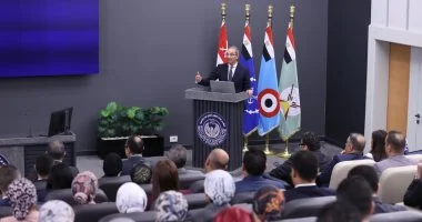 «اجتماع وزير الاتصالات مع ملحقى الدفاع الجدد المعتمدين بالسفارات المصرية»