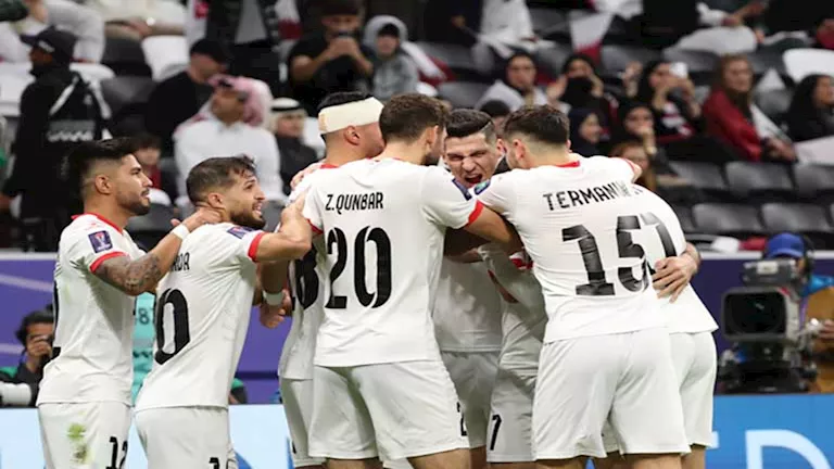 هجوم لاذع من لاعب فلسطيني على حكم مباراة السعودية أمين عمر