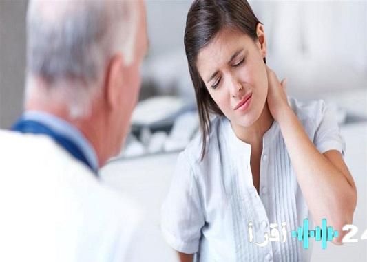 «احذروا من طقطقة الرقبة: متى تكون آمنة ومتى تستدعي القلق؟»