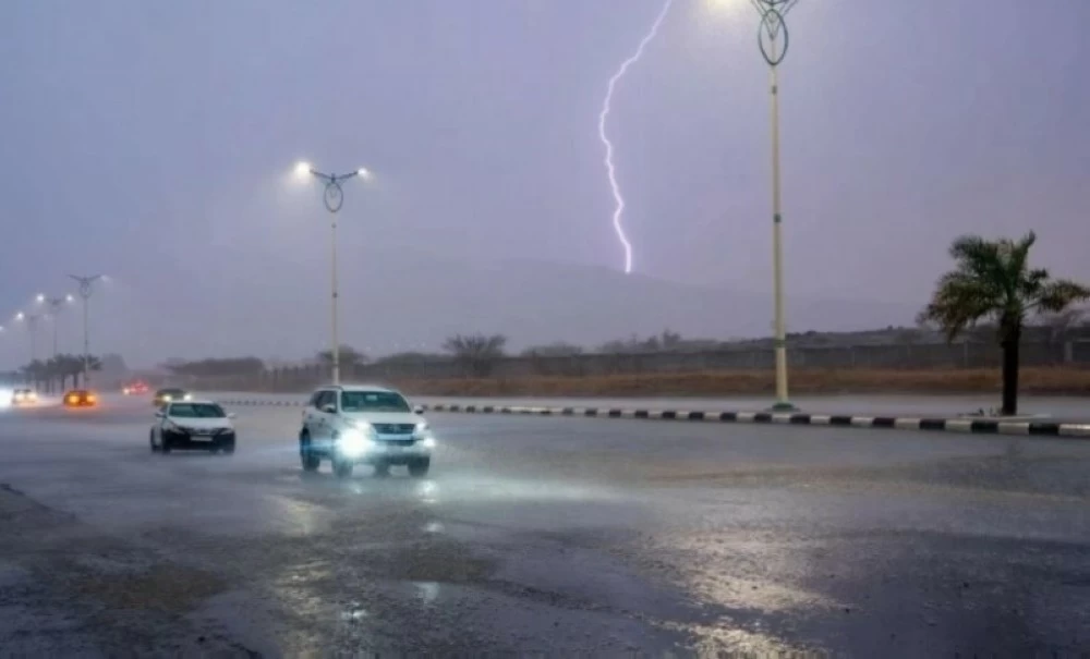 الأرصاد الجوية تحذر من هطول أمطار رعدية ورياح نشطة في عدة مناطق بالمملكة اليوم