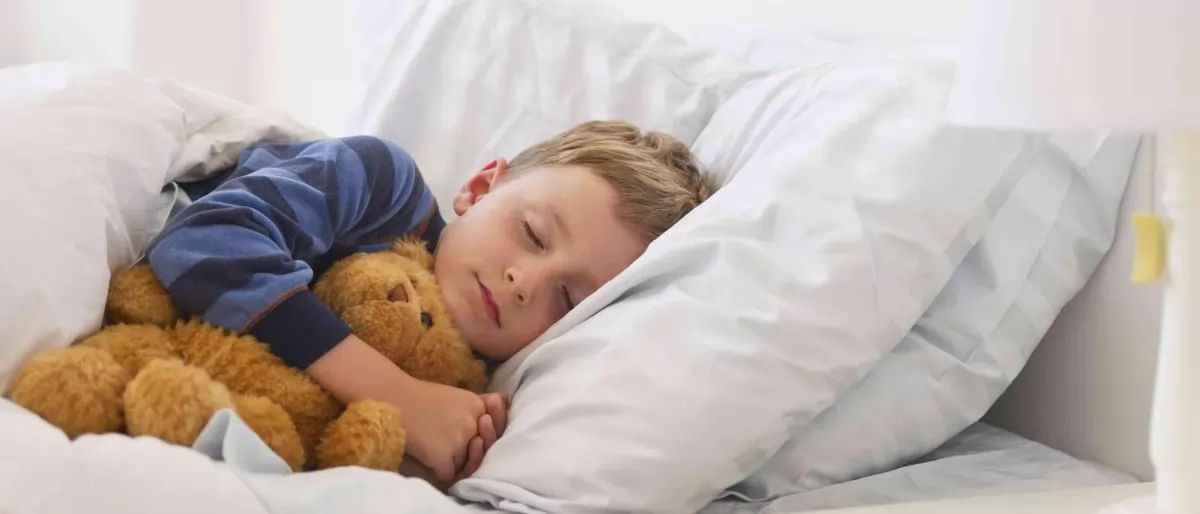 «تسرق النوم من عينيك».. أخطاء شائعة نمارسها بانتظام تدمر راحتك ليلاً وتسبب الأرق المزمن