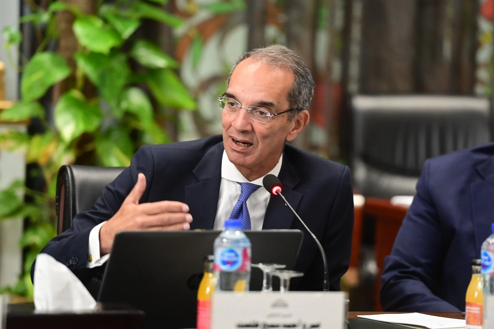 وزير الاتصالات يعقد اجتماعًا مع لجنة صناعة الاتصالات لمناقشة تطوير القطاع ومبادرات مصر الرقمية