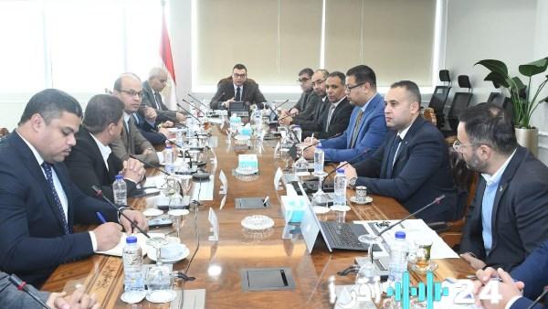 وزير الإسكان يتفقد مشروعات مارينا ومدينة العلمين الجديدة