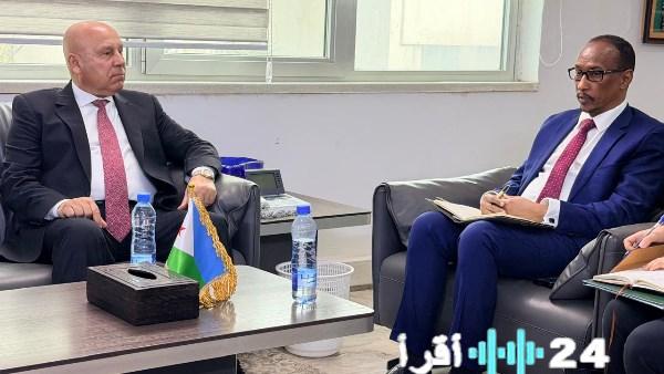 وزير الصناعة يبحث مع جيبوتي تعزيز التعاون الاقتصادي والاستثماري والتجاري