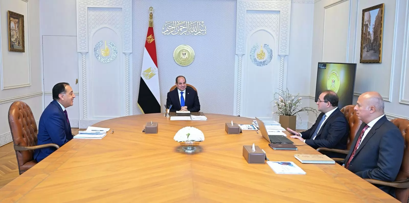 «استثمار المستقبل: الرئيس السيسي يسلط الضوء على أهمية تعزيز الاستثمارات الخاصة»