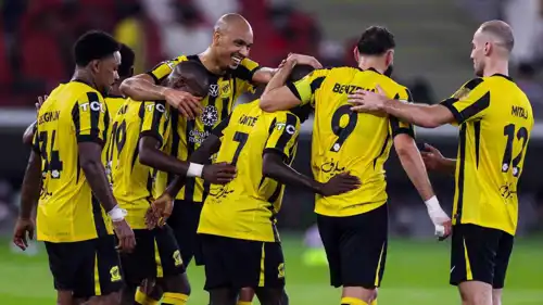 عبد الله فلاته يقدم نصيحة حاسمة لإدارة الاتحاد حول تجديد عقد بنزيما