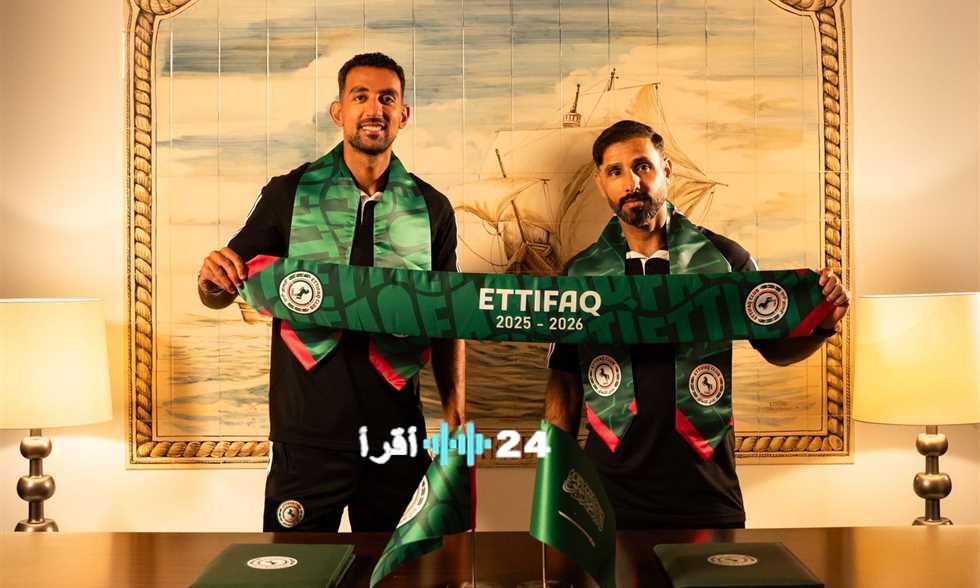 «غموض يكتنف مستقبل المهاجم» كوكا يكشف حقيقة مفاوضات الزمالك وأسباب استبعاده من المنتخب