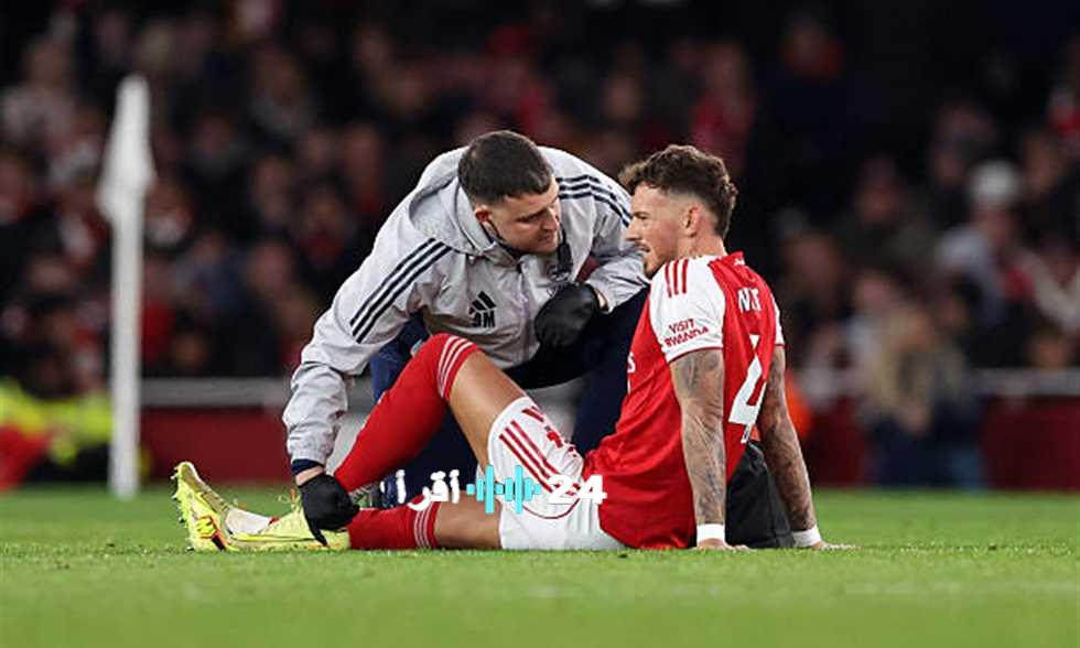 «ضربة موجعة» بن وايت يغيب عن الملاعب للإصابة.. كم سيستمر الغياب؟