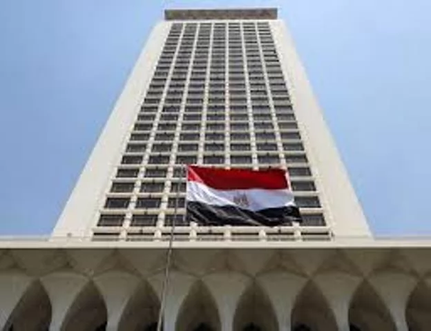 «دعوة هامة للجاليات المصرية: التزام بقوانين الدول المضيفة ضرورة ملحة»