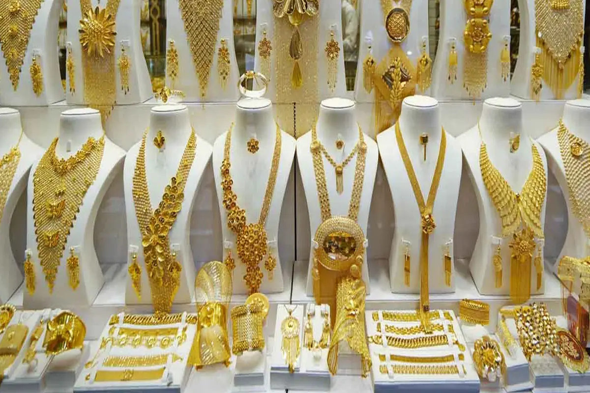 ترامب والذهب وإيران: التهديد العسكري يعيد تشكيل الأسواق العالمية | تحقيق يكشف الأبعاد الاقتصادية والجيوسياسية