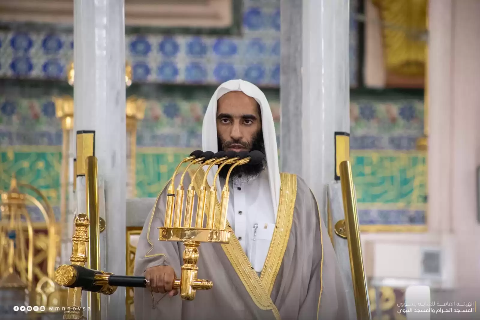 إمام وخطيب المسجد النبوي يحث المسلمين على الإسراع في فعل الخيرات والالتزام بمراقبة الله في السر والنجوى