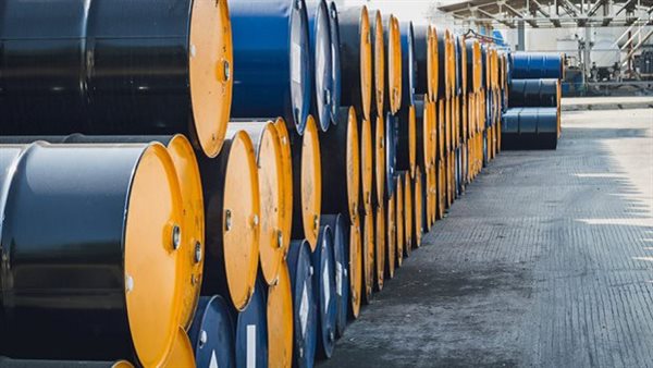 «مخاوف تعصف الأسواق» النفط الخام يرتفع مدفوعًا بتوترات الإمدادات الروسية