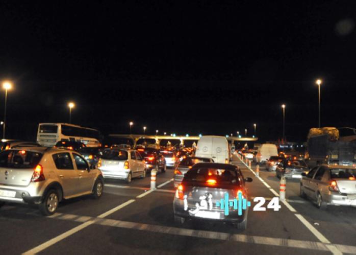 إخفاق تنظيمي يضرب كأس الأمم الأفريقية سوء التدبير يفسد العرس الكروي ويخنق الطرقات