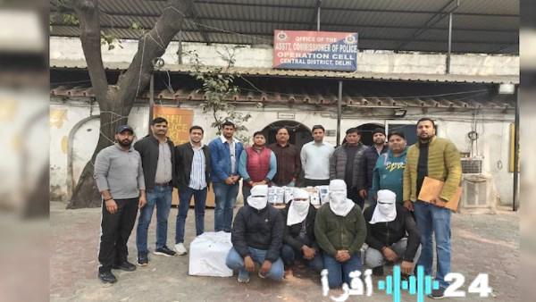 الشرطة الهندية تداهم مصنعًا سريًا وتصادر مئات هواتف Galaxy المزيفة