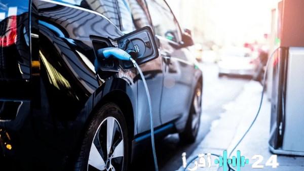 تراجع مبيعات السيارات الكهربائية عالميًا العوامل الخفية وراء التباطؤ