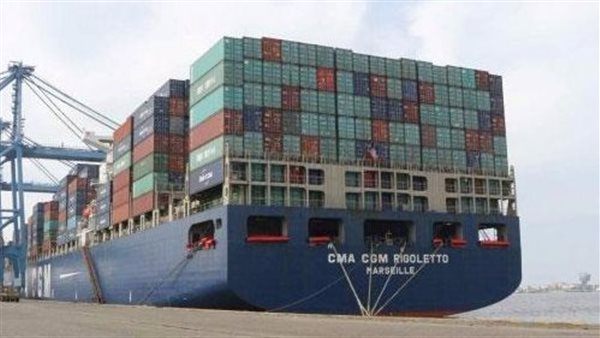 التسجيل المسبق للشحنات البحرية يساهم في تجنب رسوم الأرضيات والغرامات