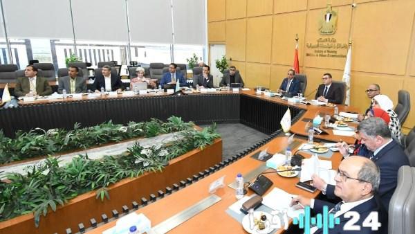 «استثمار المدن الجديدة: وزير الإسكان يؤكد أهمية التكامل مع المحافظة الأم»