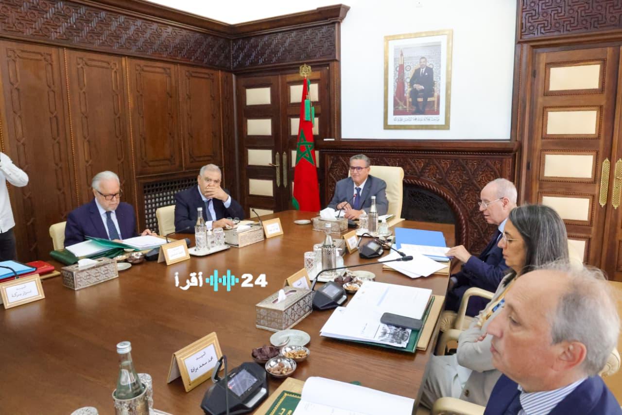 الحكومة تعلن عن زيادة جديدة بنسبة 5% في الحد الأدنى للأجور اعتباراً من 2026