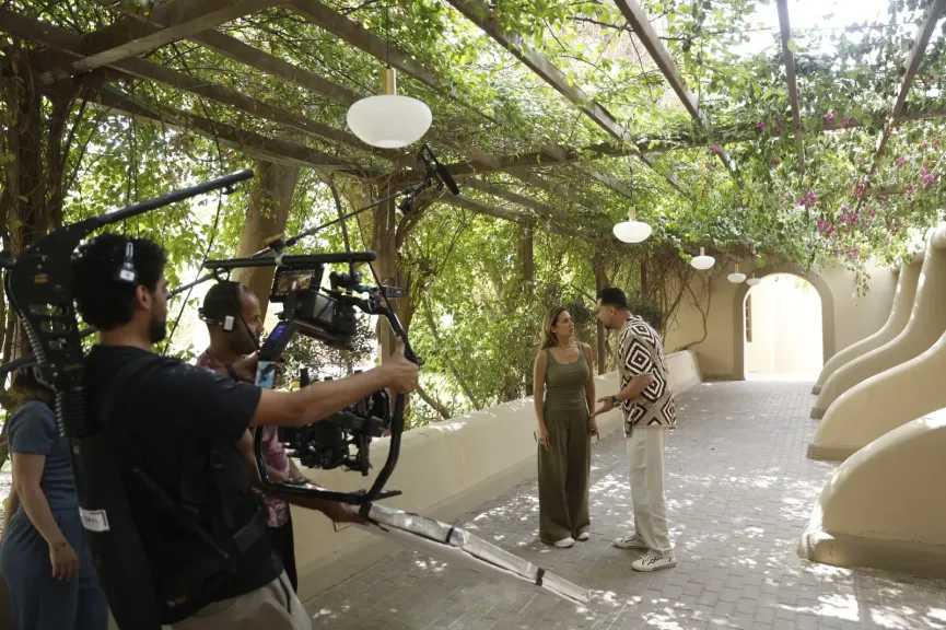 شريف سلامة ونيللي كريم يثيران الجدل بعد طلاقه المفاجئ وزواجهما المحتمل