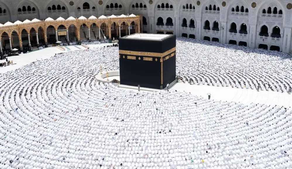 إحصائية رسمية تكشف متوسط عدد الدقائق المستغرقة لأداء مناسك العمرة في جمادى الآخرة