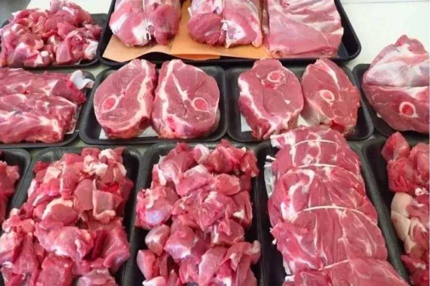 مفاجآت في أسعار اللحوم اليوم الاثنين قبل ليلة رأس السنة بمنافذ الزراعة والجزارة