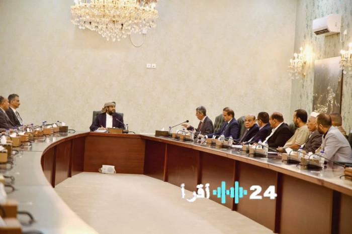 «ركيزة اقتصادية متينة» المحرمي يشيد بجهود البنك المركزي الحازمة في تعزيز استقرار العملة