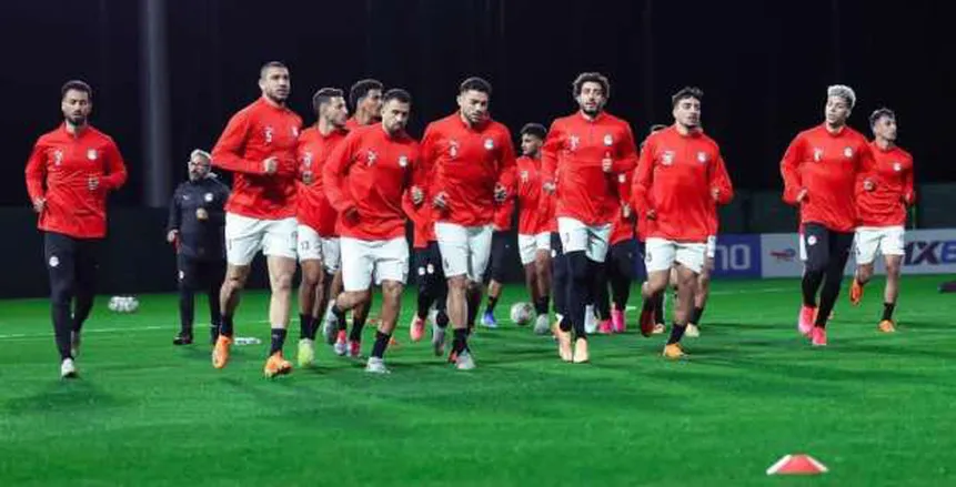 الكاف يعلن رسميًا حكم مباراة مصر وزيمبابوي بأمم أفريقيا