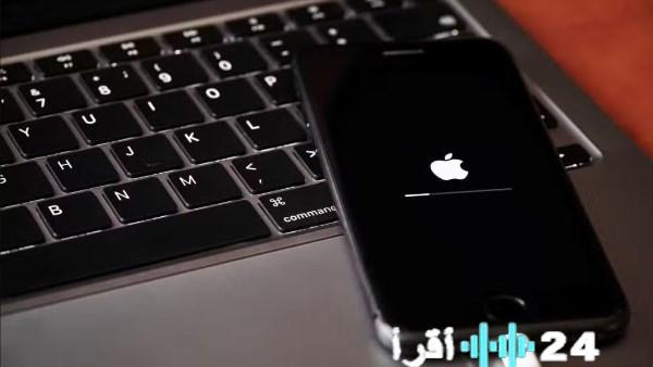 أبل تحدث ثورة في عالم الهواتف بإطلاق أول آيفون قابل للطي بمواصفات فريدة