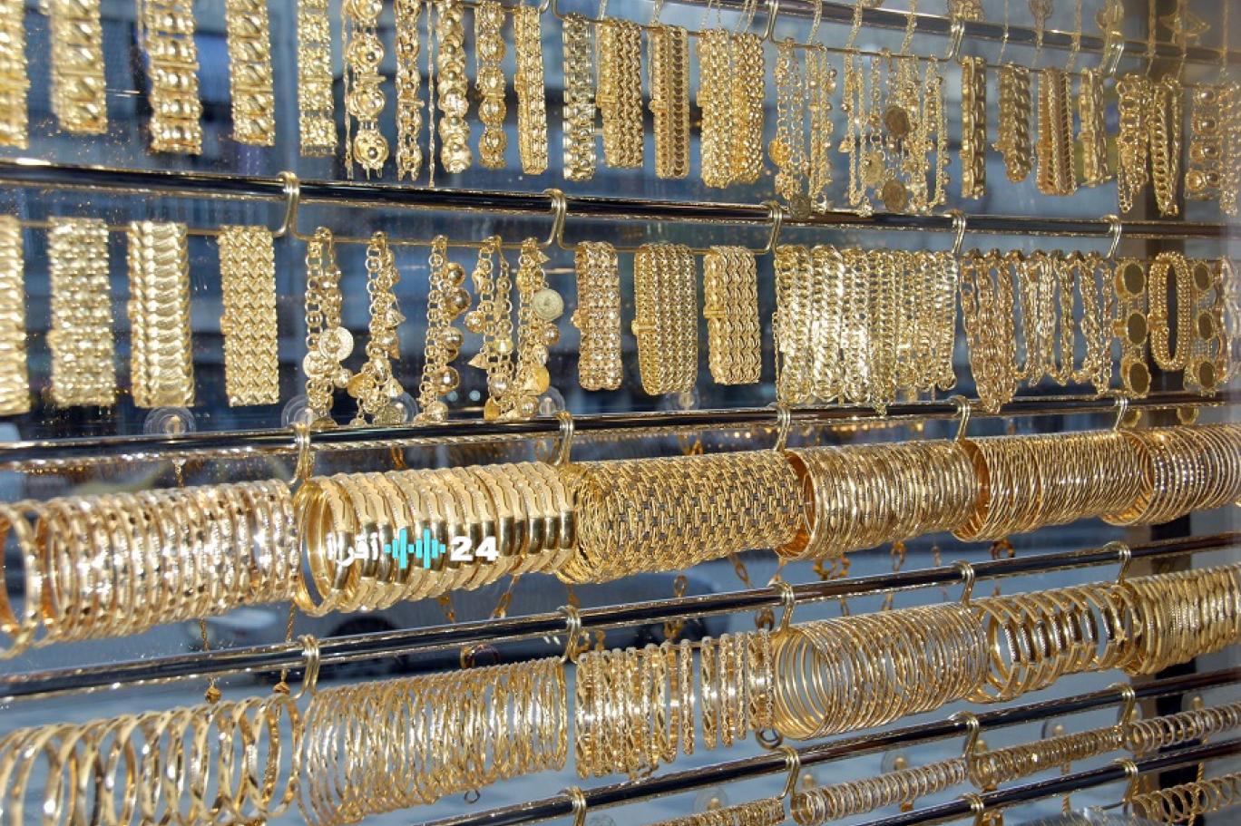 «أسعار الذهب تشعل المنافسة في السوق السورية: تحديثات فورية لكافة العيارات»