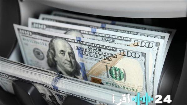 «تذبذب حذر» سعر الدولار مقابل الجنيه في البنوك المصرية اليوم الاثنين 15 ديسمبر 2025