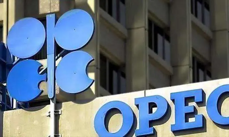 «أوبك+ توافق على تثبيت إنتاج النفط حتى عام 2026»