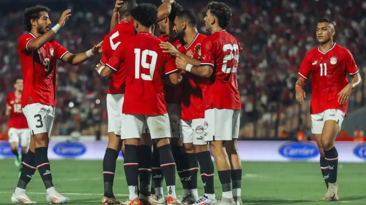 ترددات القنوات الناقلة لمباراة مصر وأنجولا في كأس أمم إفريقيا 2025 بث مباشر