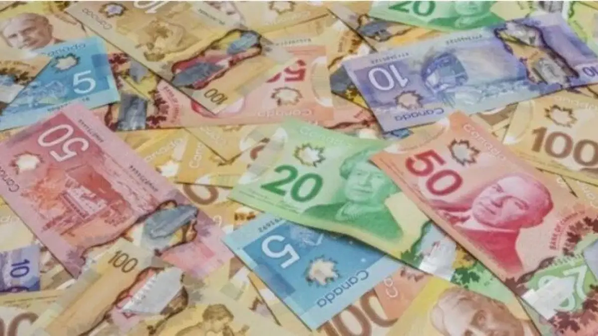 «تطورات جديدة» الدولار الكندي يتغير أمام الجنيه المصري خلال تعاملات الثلاثاء