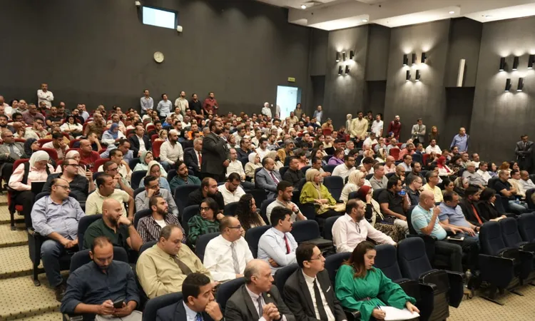 «معًا نحو أهداف مشتركة» رئيس مصلحة الجمارك يدعو ممثلي شركات الشحن الجوي لتيسير حركة التجارة