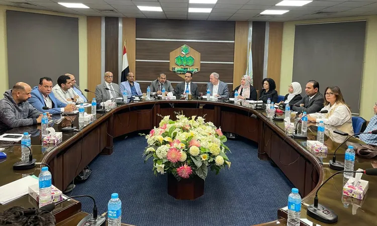 «تحديات المصانع تحت المجهر» مستثمرو العاشر يجتمعون مع قيادات مصلحة الضرائب لمناقشة الحلول والمقترحات