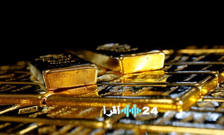 استقرار سعر الذهب وصعود الفضة في الأسواق العالمية نحو القمة