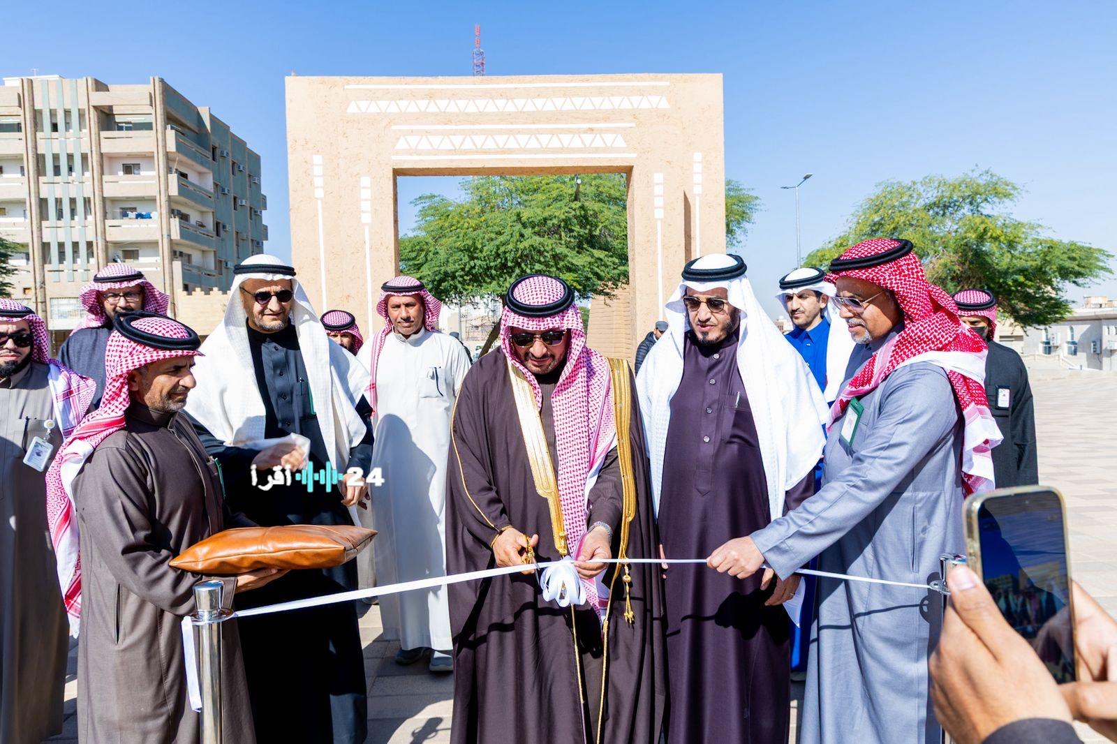 أمين القصيم يفتتح مشروع تطوير سوق الجردة في بريدة بمشاركة 40 محلًا تجاريًا