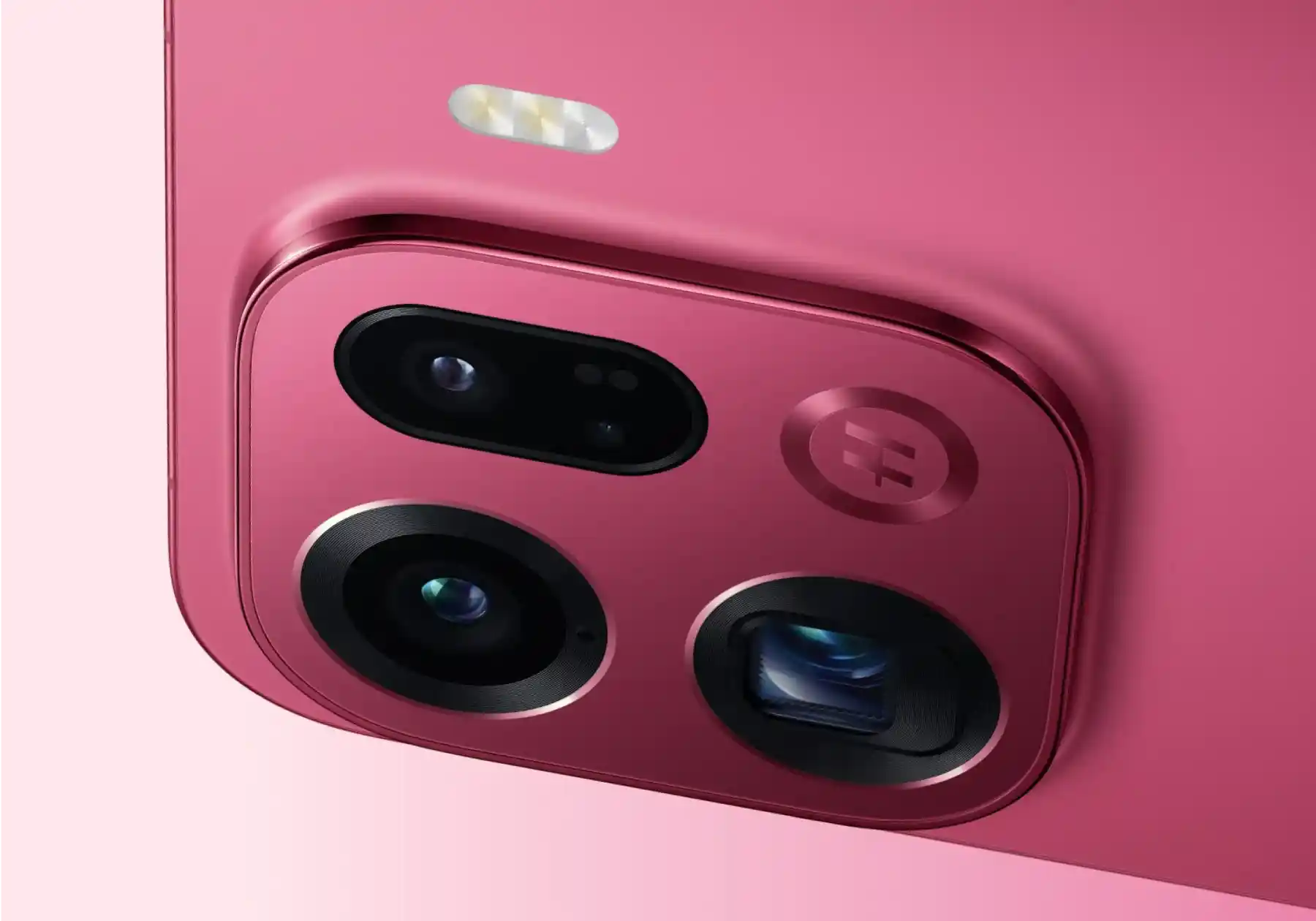 Oppo تطلق أول هاتف بكاميرتين بدقة 200 ميجابكسل بسعر تنافسي