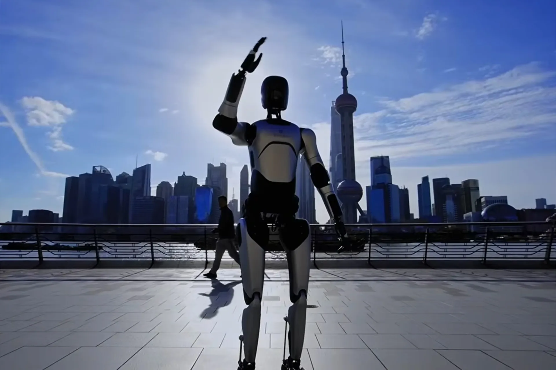 «إنجاز مذهل» روبوت بشري يقطع مسافة تفوق 100 كيلومتر في 3 أيام متتالية