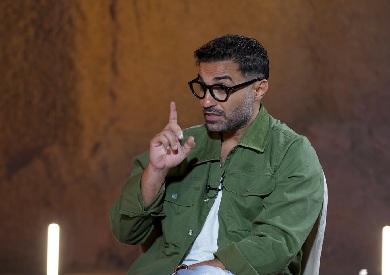 أحمد فهمي يتحدث عن دعمه المستمر هنا الزاهد وينفي شعوره بالغيرة منها